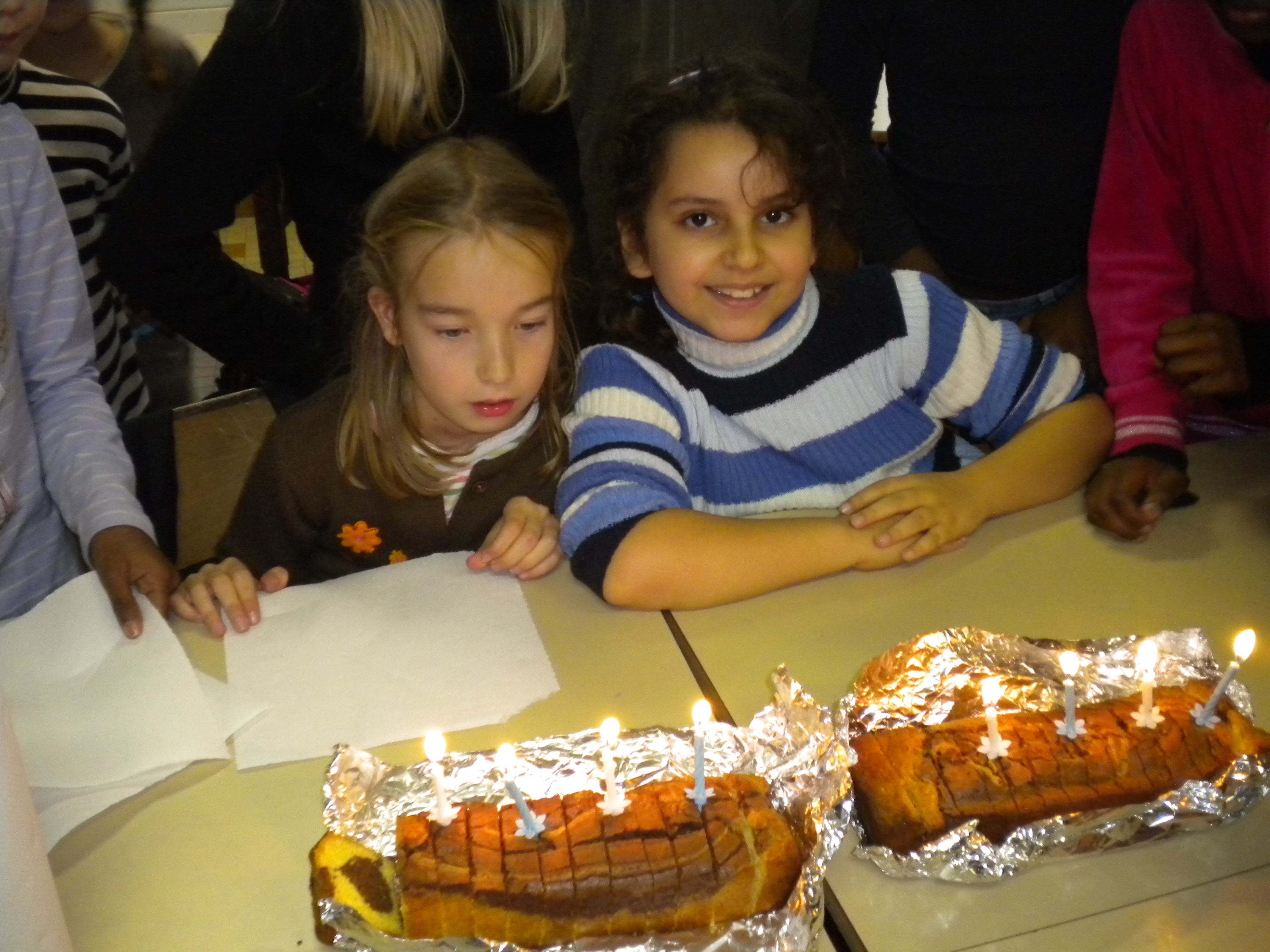 Mois de Novembre:les 8 ans de Rania et Camille.